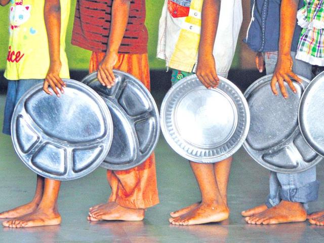 Eleven children have died in the past two months in Rajasthan’s Barmer district while being treated for malnutrition.(Reuters/Representative photo) Eleven children have died in the past two months in Rajasthan’s Barmer district while being treated for malnutrition.(Reuters/Representative photo)