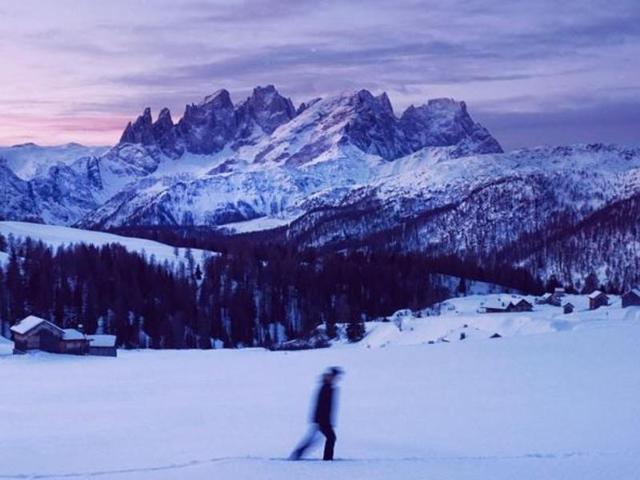 Even the morning are blue in the hills. (Instagram/piergiuliocaivano) 