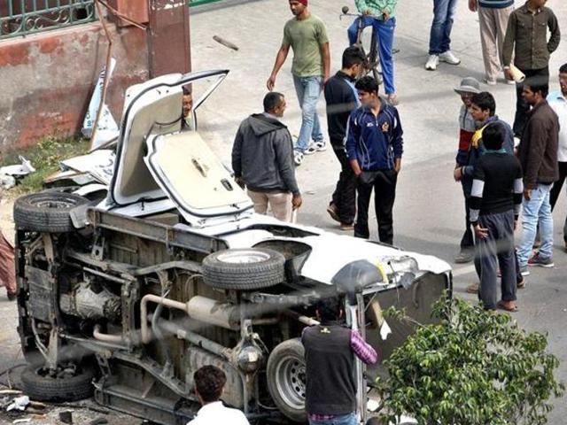 “Trees are silent spectators to people’s anger. I don’t understand why protesters fell trees to block roads. I am a Jat and a government officer, but I understand the importance of trees,” the 39-year-old DDPO told HT.(HT Photo) “Trees are silent spectators to people’s anger. I don’t understand why protesters fell trees to block roads. I am a Jat and a government officer, but I understand the importance of trees,” the 39-year-old DDPO told HT.(HT Photo)