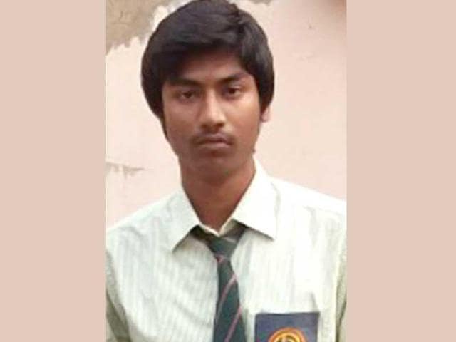 The boy hails from Dhaniakhali in Hooghly district bordering Burdwan and studies in a polytechnic college in Durgapur.(HT Photo)