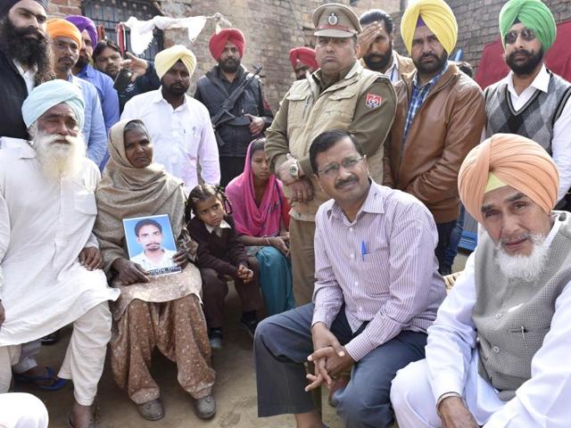 Harike, India – February 27 ::: Arvind Kejriwal Delhi chief minister and AAP convener alone with AAP leader from Punjab interacting with family members of deceased Jasbir Singh a drug addicted at thier village Harike of Tran Taran District, on Saturday, February 27, 2016. Photo by Gurpreet Singh/Hindustan Times