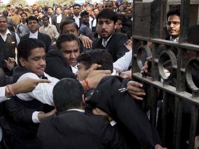 While the Coordination Committee of all District Court Bar Associations claimed that certain “outsiders” in lawyers’ robes were involved in the violence, those condemning the assaults didn’t do so openly.(PTI)