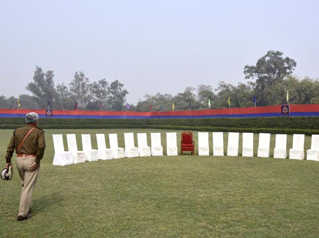 Bassi walks towards chairs arranged for a photo session during his farewell parade. (Arun Sharma/HT Photo) 