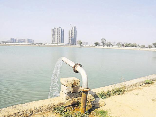 The raw water supply to the water treatment plant at Basai is still less than half the normal supply and authorities are in the process of creating buffer stock. (Parveen Kumar/HT Photo) The raw water supply to the water treatment plant at Basai is still less than half the normal supply and authorities are in the process of creating buffer stock. (Parveen Kumar/HT Photo)