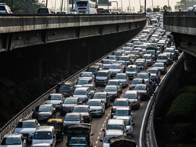 Government sources said the highway ministry is set to see a 27 % increase in allocation.(HT File Photo)