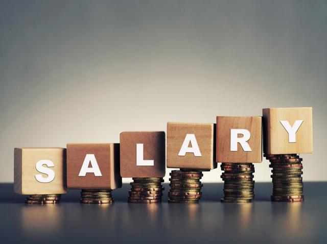 A principal staff officer takes home Rs 1.5 lakh per month for doing the same job as a steno — who earns Rs 30,000.(Shutterstock photo for representation) A principal staff officer takes home Rs 1.5 lakh per month for doing the same job as a steno — who earns Rs 30,000.(Shutterstock photo for representation)