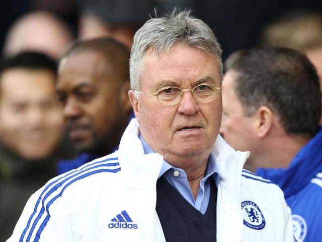Chelsea's Dutch interim manager Guus Hiddink arrives for the English Premier League football match between Southampton and Chelsea. (AFP Photo) Chelsea's Dutch interim manager Guus Hiddink arrives for the English Premier League football match between Southampton and Chelsea. (AFP Photo)