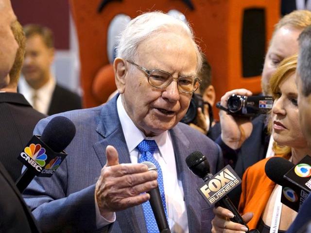 Berkshire Hathaway CEO Warren Buffett talks to reporters prior to the annual Berkshire meet. (REUTERS) Berkshire Hathaway CEO Warren Buffett talks to reporters prior to the annual Berkshire meet. (REUTERS)