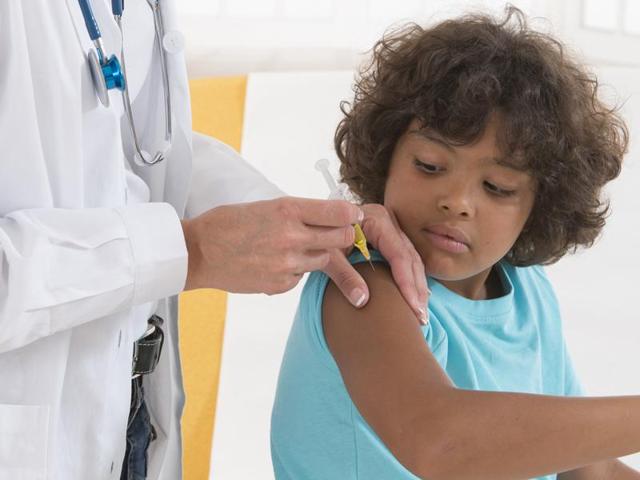 Delhi will become India’s first state to start vaccinating adolescent girls studying in Class VI in government schools against cervical cancer this year, with the free vaccination programme being expanded to include all 9-13 year olds beginning next year.(Representative image)