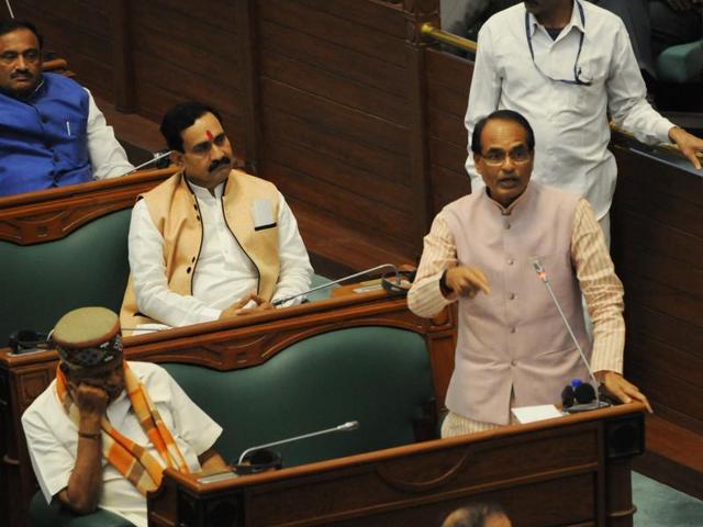 CM Shivraj Singh Chouhan and parliamentary affairs minister Narottam Mishra attend the assembly session during discussion on Budget, in Bhopal on Tuesday.(Praveen Bajpai/ HT photo) CM Shivraj Singh Chouhan and parliamentary affairs minister Narottam Mishra attend the assembly session during discussion on Budget, in Bhopal on Tuesday.(Praveen Bajpai/ HT photo)