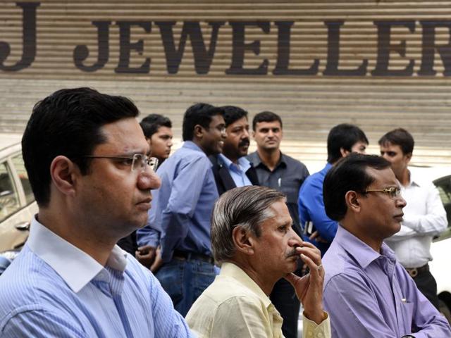 Jewellers in Karol Bagh, Delhi’s jewellery business hub, say the one-percent levy will scare away customers. (Ravi Choudhary/HT Photo) Jewellers in Karol Bagh, Delhi’s jewellery business hub, say the one-percent levy will scare away customers. (Ravi Choudhary/HT Photo)