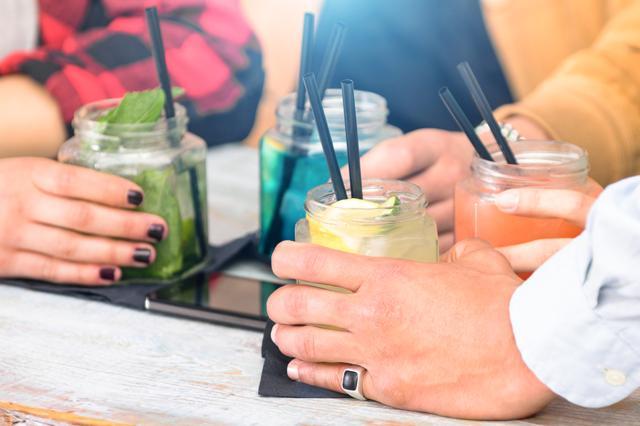 There appears to be a transiently higher risk of heart attack and strokes in the hours after drinking an alcoholic beverage but within a day after drinking, only heavy alcohol intake seems to pose a higher cardiovascular risk, according to a study. (Shutterstock) There appears to be a transiently higher risk of heart attack and strokes in the hours after drinking an alcoholic beverage but within a day after drinking, only heavy alcohol intake seems to pose a higher cardiovascular risk, according to a study. (Shutterstock)