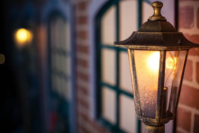 People living in urban areas of 5,00,000 people or more were exposed to nighttime lights that were three to six times more intense than people living in small towns and rural areas. (Shutterstock) People living in urban areas of 5,00,000 people or more were exposed to nighttime lights that were three to six times more intense than people living in small towns and rural areas. (Shutterstock)