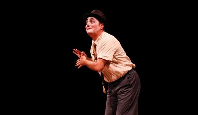 Vinay Pathak in Nothing Like Lear Vinay Pathak in Nothing Like Lear
