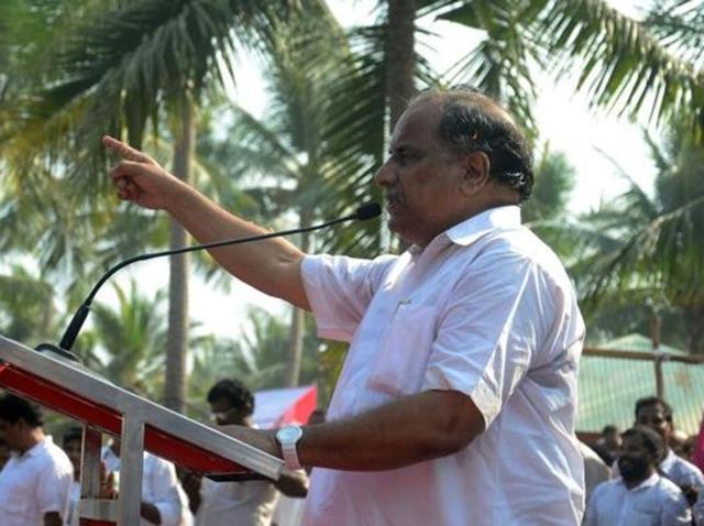 Kapu leader Mudragada Padmanabham has threatened to launch a fresh quota stir. (HT File Photo) Kapu leader Mudragada Padmanabham has threatened to launch a fresh quota stir. (HT File Photo)