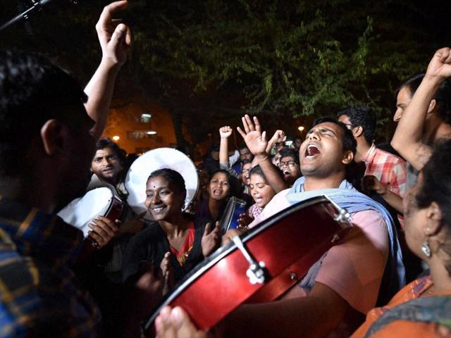 Students and activists shout slogans and protest against the arrest of an Indian student for sedition in New Delhi on March 2, 2016. (AFP) Students and activists shout slogans and protest against the arrest of an Indian student for sedition in New Delhi on March 2, 2016. (AFP)