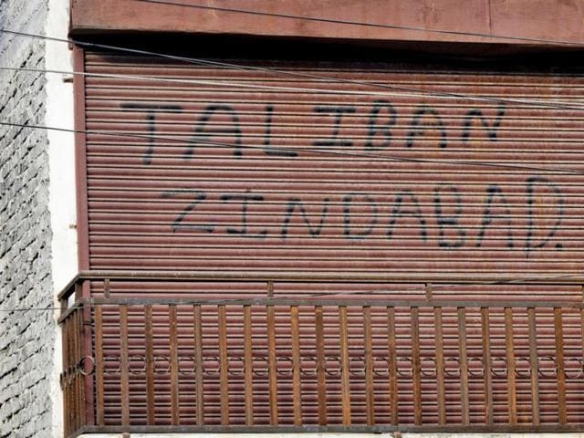 There are slogans hailing the acts of the Islamic State, the Hizbul Mujahideen, the Taliban and asking India to “go back”. (Waseem Andrabi//HT Photo)