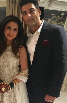 Urmila Matondkar and husband Mir at their wedding reception. (Twitter) Urmila Matondkar and husband Mir at their wedding reception. (Twitter)