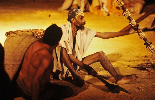 Parashurama (played by actor Sotigui Kouyaté) curses Karna for pretending to be a Brahmin in order to learn the secret of the Brahmastra. (Photo: Daniel Cande/ Wikipedia Commons) Parashurama (played by actor Sotigui Kouyaté) curses Karna for pretending to be a Brahmin in order to learn the secret of the Brahmastra. (Photo: Daniel Cande/ Wikipedia Commons)