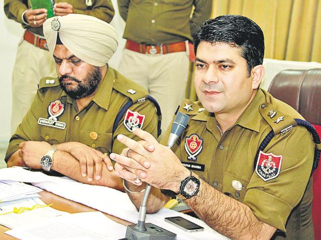 “The accused used to charge between Rs 35,000 and Rs 50,000 per degree for matriculation certificate, diploma, graduation and post-graduation degrees,” SSP Swapan Sharma said. (Sanjeev Sharma/HT Photo) “The accused used to charge between Rs 35,000 and Rs 50,000 per degree for matriculation certificate, diploma, graduation and post-graduation degrees,” SSP Swapan Sharma said. (Sanjeev Sharma/HT Photo)
