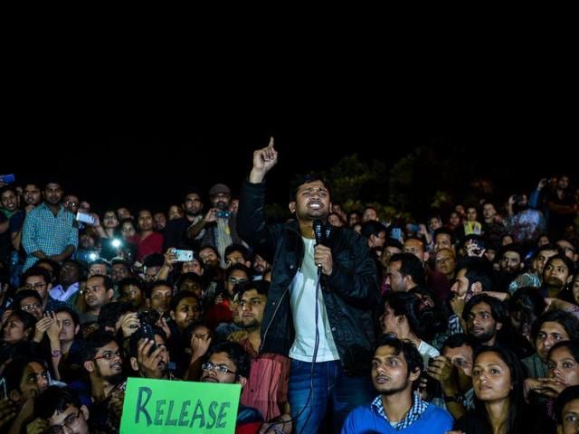 Jawaharlal Nehru University student union leader Kanhaiya Kumar makes a speech to fellow students after being released on bail at the university campus,(AP)