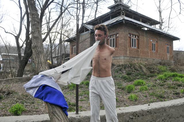 Amir Lone rues the government’s lack of industry in improving conditions for people like him. (Waseem Andrabi/HT) Amir Lone rues the government’s lack of industry in improving conditions for people like him. (Waseem Andrabi/HT)