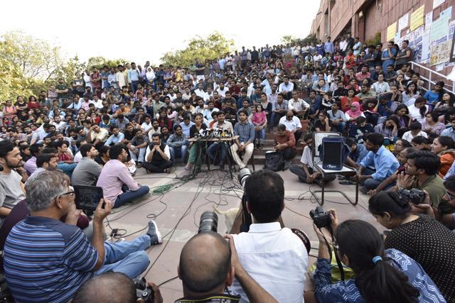 JNUSU president Kanhaiya Kumar addresses a press conference at JNU campus in New Delhi. (Sanjeev Verma/HT Photo) JNUSU president Kanhaiya Kumar addresses a press conference at JNU campus in New Delhi. (Sanjeev Verma/HT Photo)