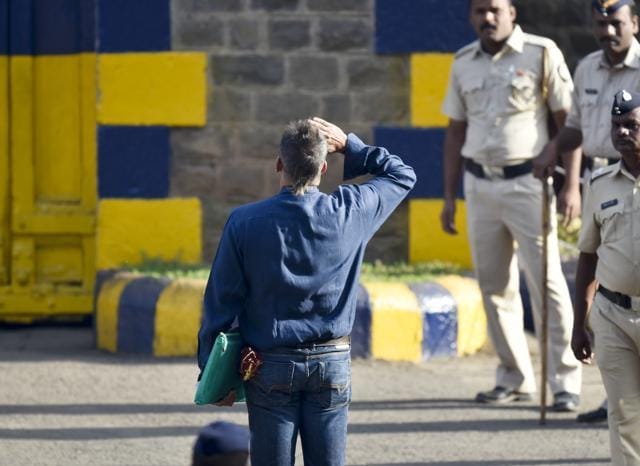 Dutt said that out of the 500 couplets in the book, he wrote about 100, giving words to some real life instances like the time when his wife Manyata visited him in jail. (Satish Bate/HT Photo) Dutt said that out of the 500 couplets in the book, he wrote about 100, giving words to some real life instances like the time when his wife Manyata visited him in jail. (Satish Bate/HT Photo)