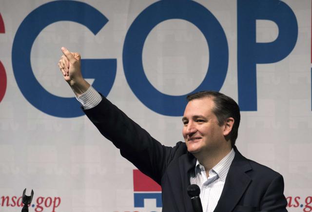 Republican presidential candidate Ted Cruz makes a speech at a campaign rally on March 5, 2016 in Wichita, Kansas. Cruz along with Kasich are the main opponents to Trump. (AFP Photo) Republican presidential candidate Ted Cruz makes a speech at a campaign rally on March 5, 2016 in Wichita, Kansas. Cruz along with Kasich are the main opponents to Trump. (AFP Photo)