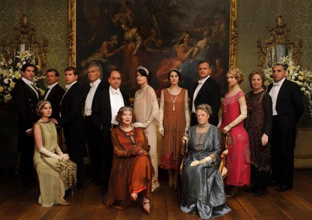 The cast of the series gather for a portrait. (Twitter)