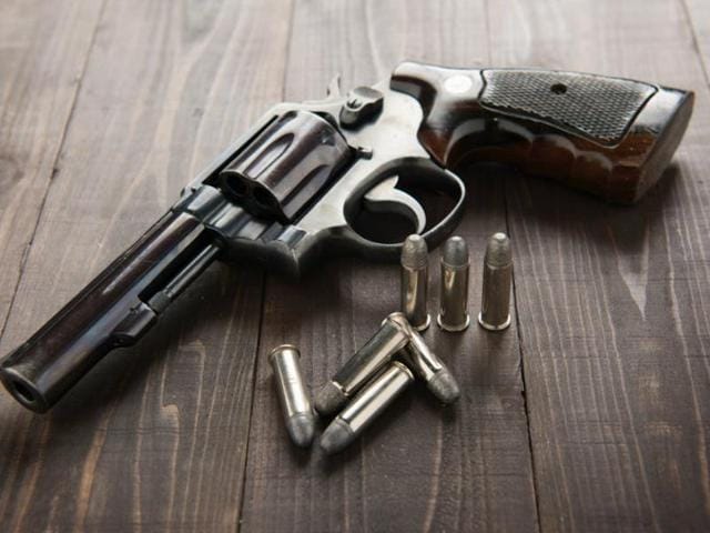 Police sources said two persons — Saryu Mahato and Kameshwar Oraon — have been arrested in the case. One pistol, two cartridges and a mobile phone have been recovered from them. Four others have been identified.(Shutterstock/Representative Photo)