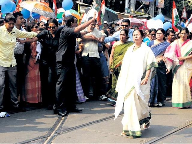 Mamata Banerjee leads her leaders in a march through Kolkata on Tuesday. (Subhendu Ghosh/HT Photo) Mamata Banerjee leads her leaders in a march through Kolkata on Tuesday. (Subhendu Ghosh/HT Photo)