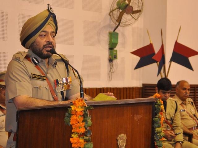 Newly appointed IGP Tajender Singh Luthra during his welcome ceremony at the police lines, Sector 26, Chandigarh, on Wednesday. (Karun Sharma/HT Photo)