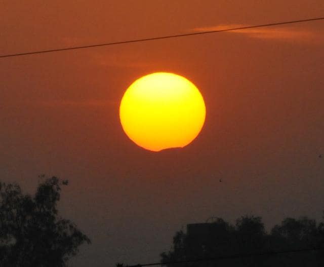The rare astronomical occurrence was witnessed along a narrow path that stretches across 12 provinces encompassing three times zones and about 40 million people. (Mujeeb Faruqui/HT Photo) The rare astronomical occurrence was witnessed along a narrow path that stretches across 12 provinces encompassing three times zones and about 40 million people. (Mujeeb Faruqui/HT Photo)