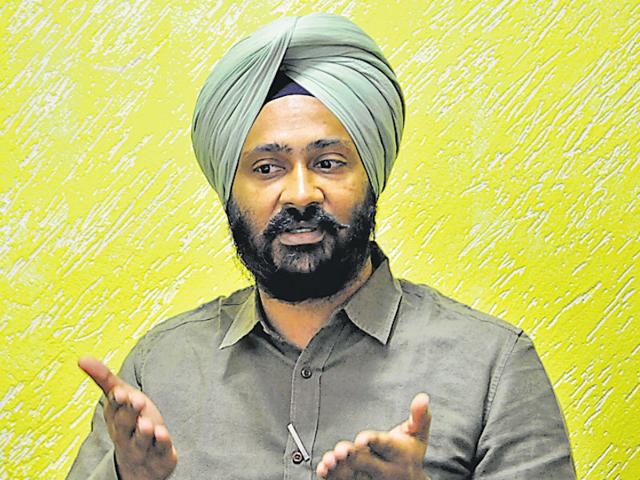 He is raring to go. Presenting his fifth budget next week — last for this term of the Punjab assembly— finance minister Parminder Singh Dhindsa is upbeat that despite the economic slowdown he will be able to scrape through a decent budget for Punjab.(HT Photo) He is raring to go. Presenting his fifth budget next week — last for this term of the Punjab assembly— finance minister Parminder Singh Dhindsa is upbeat that despite the economic slowdown he will be able to scrape through a decent budget for Punjab.(HT Photo)