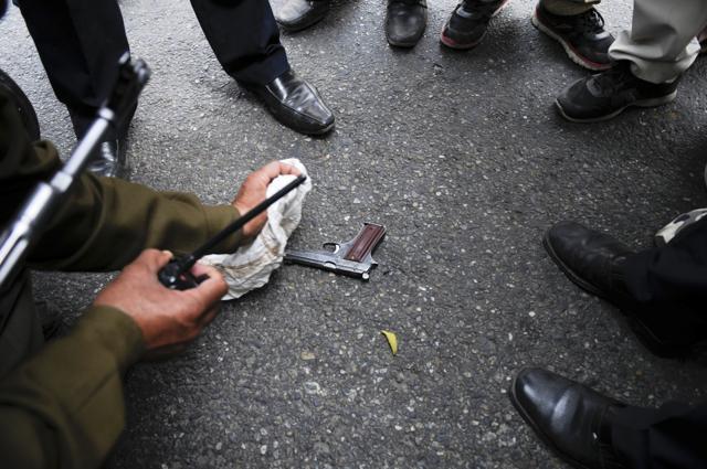 The victim received a gunshot wound in his torso. (Burhaan Kinu/HT Photo) The victim received a gunshot wound in his torso. (Burhaan Kinu/HT Photo)