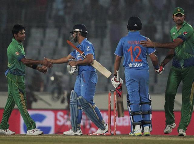 India’s captain Mahendra Dhoni greets Pakistan's Mohammad Sami during Asia Cup 2016. (AP Photo) India’s captain Mahendra Dhoni greets Pakistan's Mohammad Sami during Asia Cup 2016. (AP Photo)