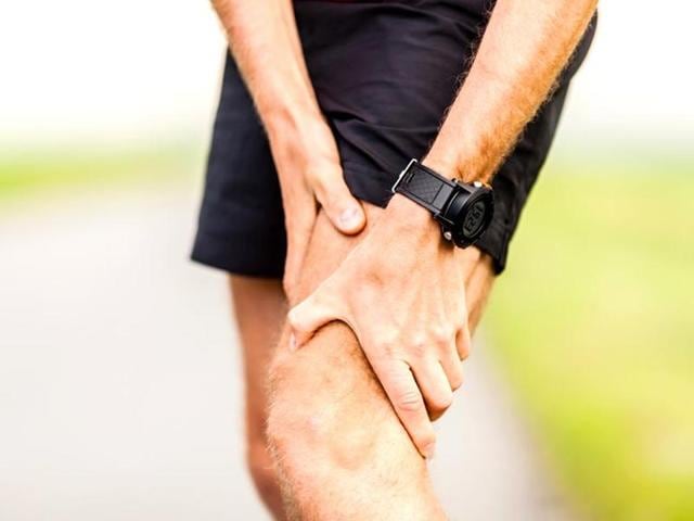 Knee osteoarthritis affects about 10 percent of men and 13 percent of women over the age of 60. (Shutterstock) Knee osteoarthritis affects about 10 percent of men and 13 percent of women over the age of 60. (Shutterstock)