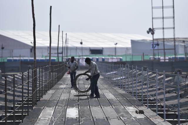 Preparation work being carried out for World Cultural Festival event. (Arun Sharma/HT) Preparation work being carried out for World Cultural Festival event. (Arun Sharma/HT)