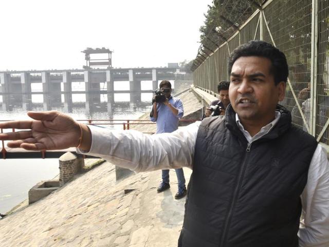 Water minister Kapil Mishra had requested the army to build an additional pontoon bridge for Art of Living foundation’s World Culture Festival. (Sonu Mehta/HT Photo) Water minister Kapil Mishra had requested the army to build an additional pontoon bridge for Art of Living foundation’s World Culture Festival. (Sonu Mehta/HT Photo)