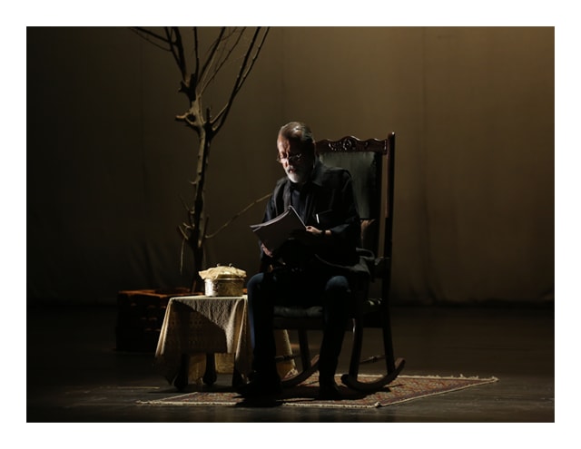 Pankaj Kapur during a performance of Dopehri.