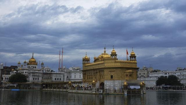 View of the Golden Temple on a cloudy day in Amritsar on Saturday. (Sameer Sehgal/HT Photo) View of the Golden Temple on a cloudy day in Amritsar on Saturday. (Sameer Sehgal/HT Photo)
