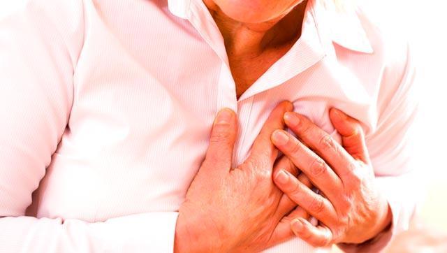 Woman who smoke risk having a heart attack 19 years earlier than those who don’t. (Shutterstock) Woman who smoke risk having a heart attack 19 years earlier than those who don’t. (Shutterstock)