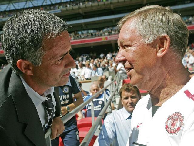 A picture taken on August 5, 2007, shows former Chelsea manager Jose Mourinho and ex-Manchester United manager Sir Alex Ferguson greeting each at Wembley Stadium in London. (AFP File Photo) A picture taken on August 5, 2007, shows former Chelsea manager Jose Mourinho and ex-Manchester United manager Sir Alex Ferguson greeting each at Wembley Stadium in London. (AFP File Photo)
