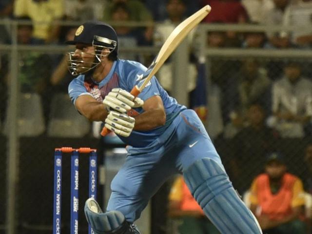 Captain MS Dhoni looked in good touch but failed to take India over the line in the last over. (Photo by Anshuman Poyrekar/ Hindustan Times) (HT Photo) Captain MS Dhoni looked in good touch but failed to take India over the line in the last over. (Photo by Anshuman Poyrekar/ Hindustan Times) (HT Photo)