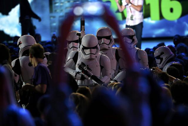 Storm Troopers walk through the audience at the start of Nickelodeon's 2016 Kids' Choice Awards in Inglewood, California. (REUTERS) Storm Troopers walk through the audience at the start of Nickelodeon's 2016 Kids' Choice Awards in Inglewood, California. (REUTERS)