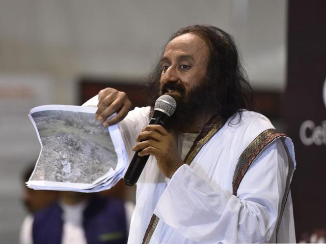 Sri Sri Ravi Shankar addressing the press conference during the World Culture Festival. (Virendra Singh Gosain/HT Photo) 