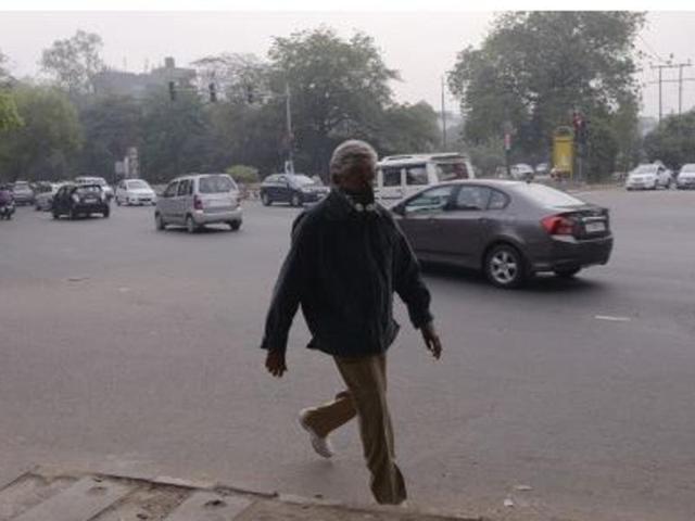 The mask completely concealed his face. (Amitabh Bachchan’s blog) 