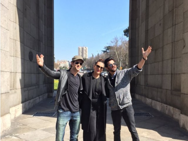 This is what we call a Bollywood pose. Attaboy Hrithik and Anil. 