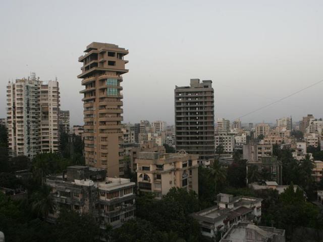 Indian cities continue to fare poorly as against the global benchmarks of London and New York on various urban governance indicators. (Sattish Bate/HT Photo) Indian cities continue to fare poorly as against the global benchmarks of London and New York on various urban governance indicators. (Sattish Bate/HT Photo)